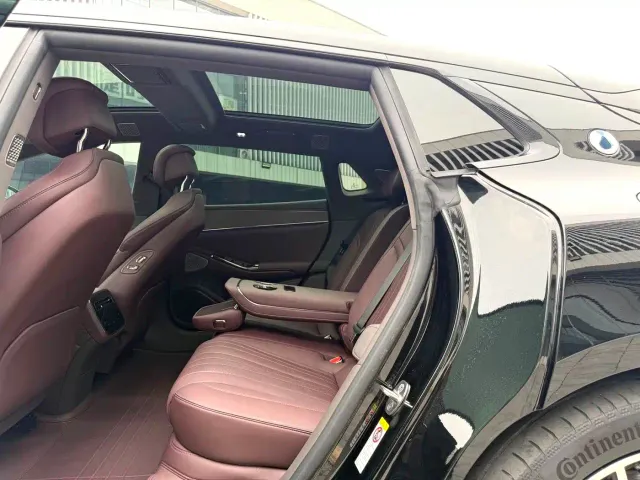 Denza Z9GT — Фото автомобиля 6