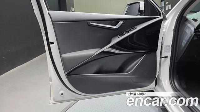 Kia Niro The All New — Фото автомобиля 13