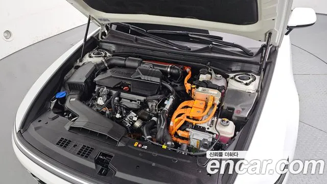 Hyundai Grandeur GN7 — Фото автомобиля 9