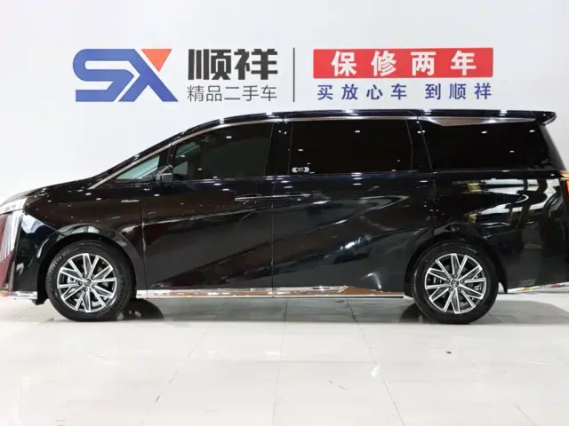 GAC Trumpchi M8 — Фото автомобиля 4