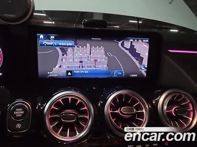 Mercedes-Benz GLA-Class — Фото автомобиля 12