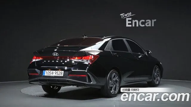 Hyundai Avante CN7 — Фото автомобиля 2
