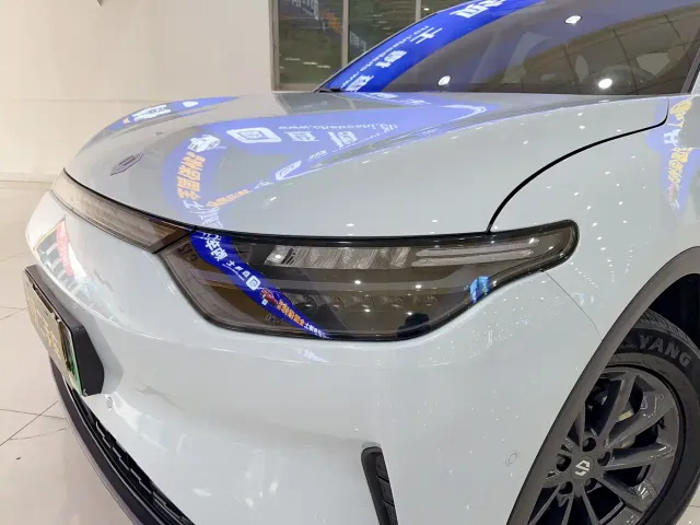 Leapmotor C11 — Фото автомобиля 4