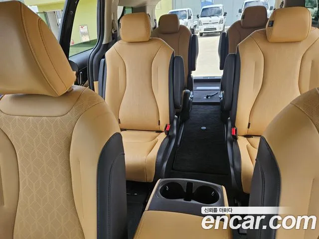 Kia Canival Carnival 4 поколение Дизель 9 мест Prestige — Фото автомобиля 19