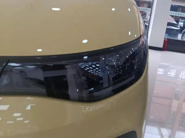 Leapmotor Lafa 5 — Фото автомобиля 5