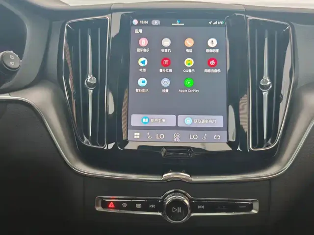 Volvo XC60 — Фото автомобиля 15