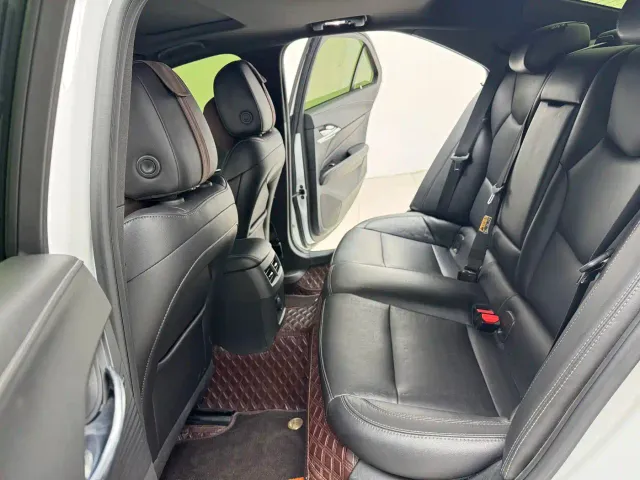Cadillac CT4 — Фото автомобиля 6