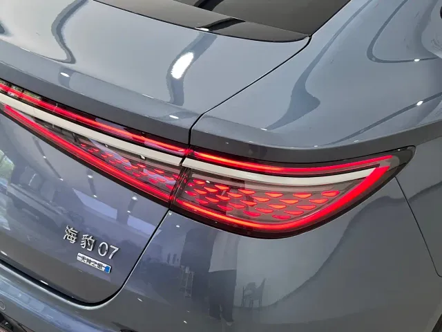 BYD Seal 07 DM-i — Фото автомобиля 6