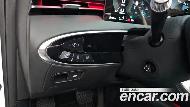 Genesis GV70 2.5T Бензин AWD — Фото автомобиля 27