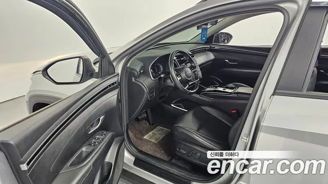 Hyundai Tucson Tucson (NX4) Дизель 2.0 4WD — Фото автомобиля 11