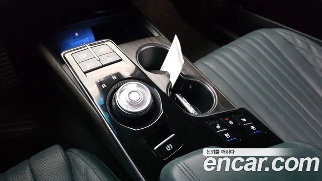 Kia K8 Hybrid — Фото автомобиля 12