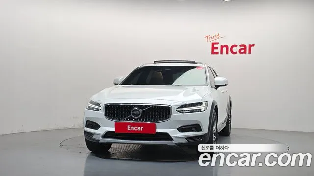 Volvo V90 — Фото автомобиля 3
