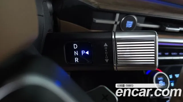 Hyundai Santafe — Фото автомобиля 9