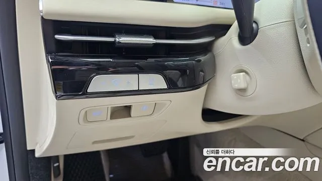 Genesis G80 Бензин 3.5 турбо AWD — Фото автомобиля 27