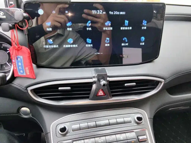 Hyundai Santa Fe — Фото автомобиля 9