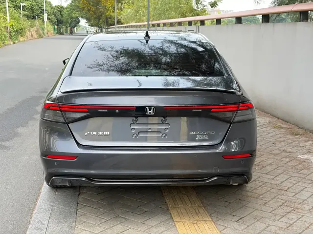 Honda Accord — Фото автомобиля 16