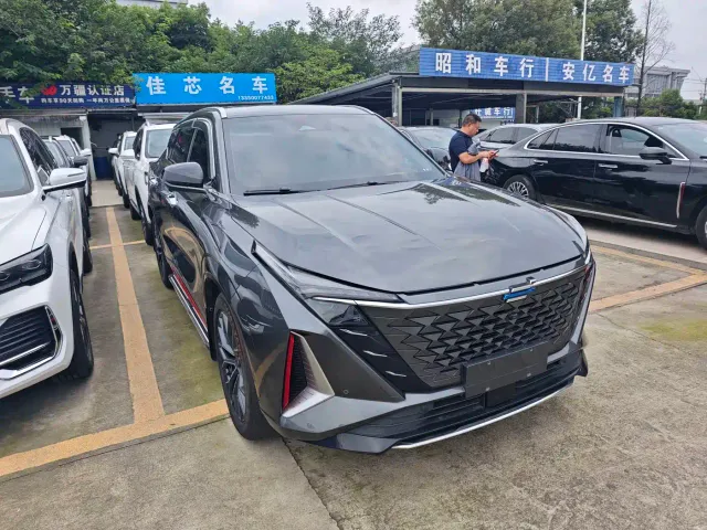Changan Z6 — Фото автомобиля 3