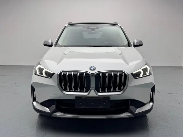 BMW X1 — Фото автомобиля 2