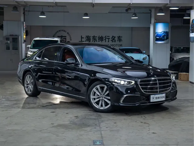 Mercedes-Benz S-Class — Фото автомобиля 3