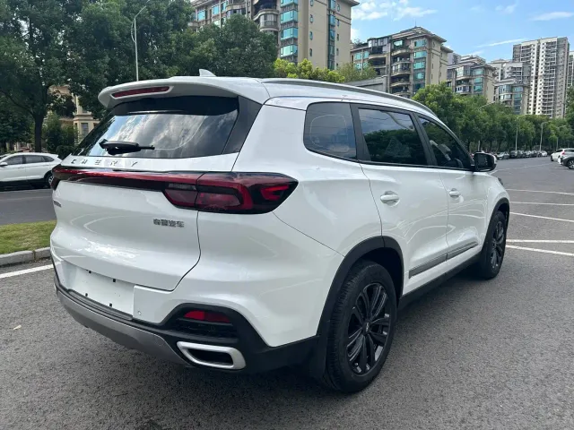 Chery Tiggo 8 — Фото автомобиля 7