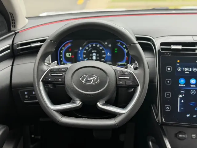 Hyundai Tucson — Фото автомобиля 10