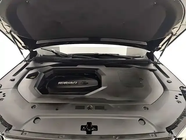 GAC Trumpchi GS8 — Фото автомобиля 18