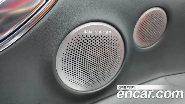 Genesis GV80 — Фото автомобиля 26