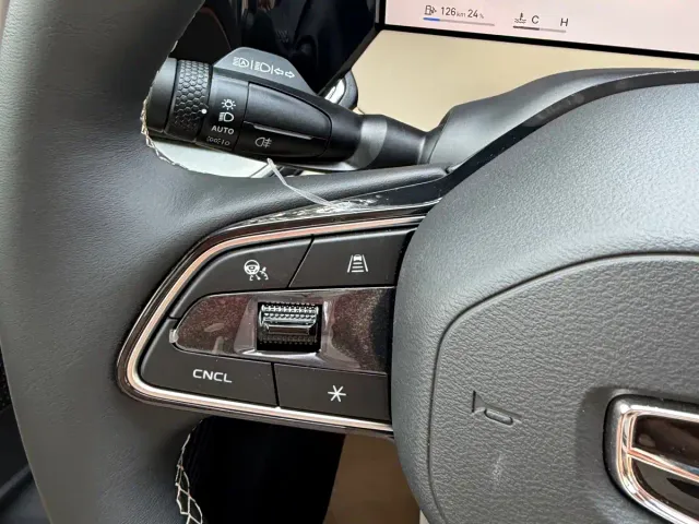 Geely Xingyue L — Фото автомобиля 14