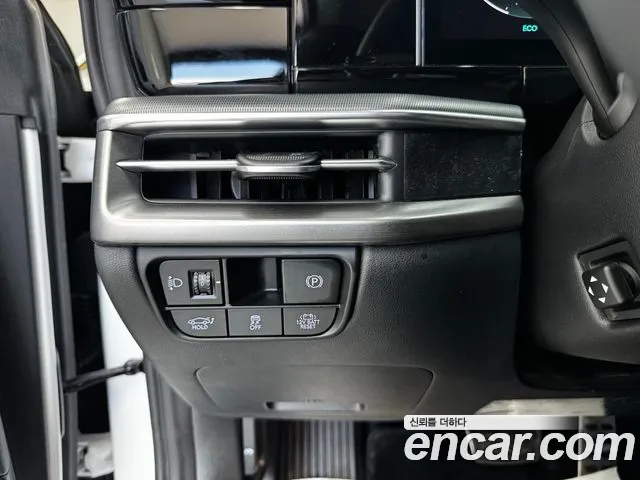 Hyundai Grandeur GN7 — Фото автомобиля 12
