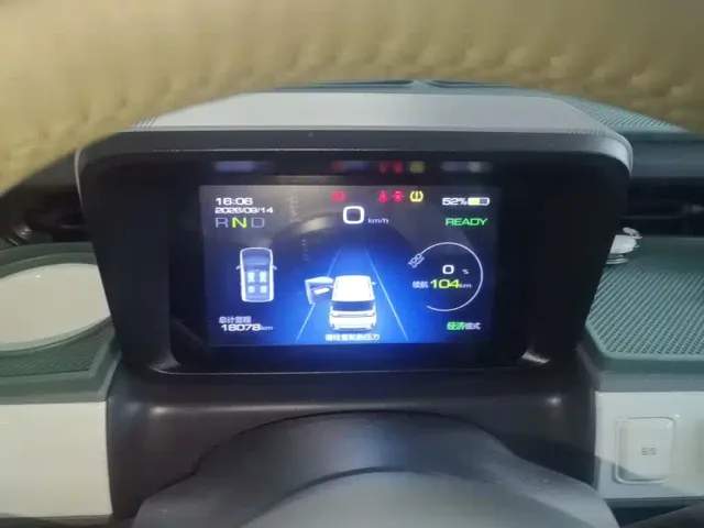 Wuling Hongguang Mini EV — Фото автомобиля 11
