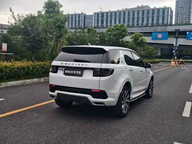 Land Rover Discovery Sport — Фото автомобиля 4