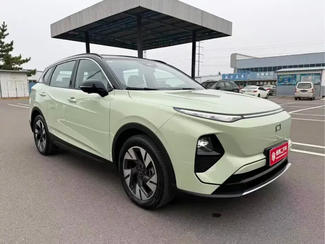 Besturn Yueyi 07 2025 210km Leisure Edition — Фото автомобиля 3