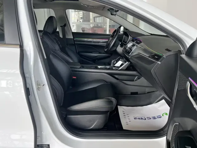 Geely Binrui — Фото автомобиля 15