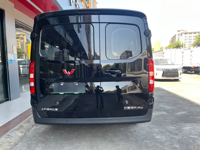 Wuling Yangguang Pro — Фото автомобиля 5