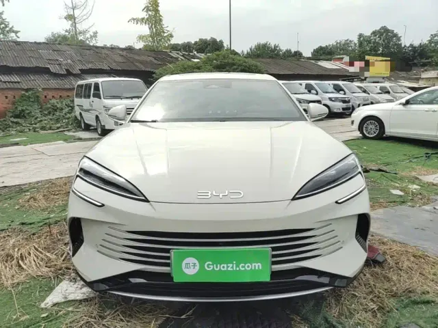 BYD Seal — Фото автомобиля 2