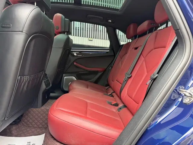 Porsche Macan — Фото автомобиля 7
