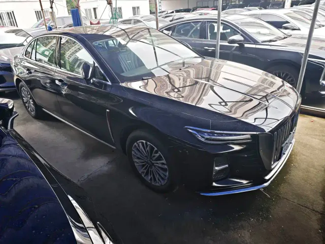Hongqi H5 — Фото автомобиля 3