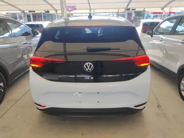 Volkswagen ID.3 — Фото автомобиля 5