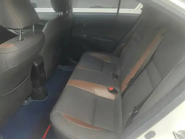 Toyota Vios — Фото автомобиля 11