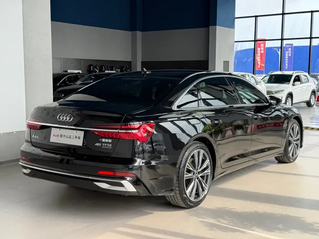 Audi A6L — Фото автомобиля 5