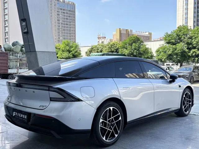 Xpeng P7+ — Фото автомобиля 9