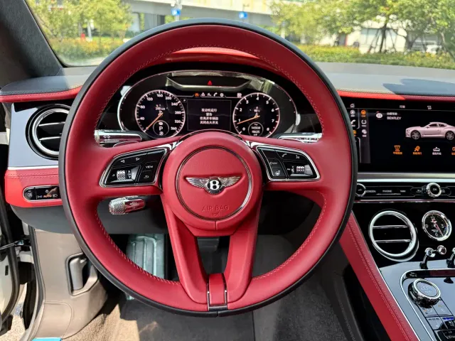 Bentley Continental — Фото автомобиля 8