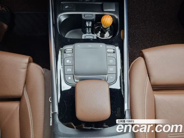 Mercedes-Benz GLB-Class — Фото автомобиля 17