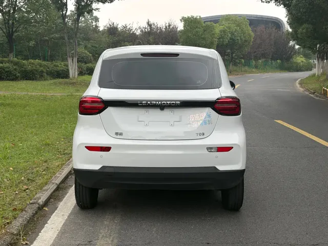 Leapmotor T03 — Фото автомобиля 13