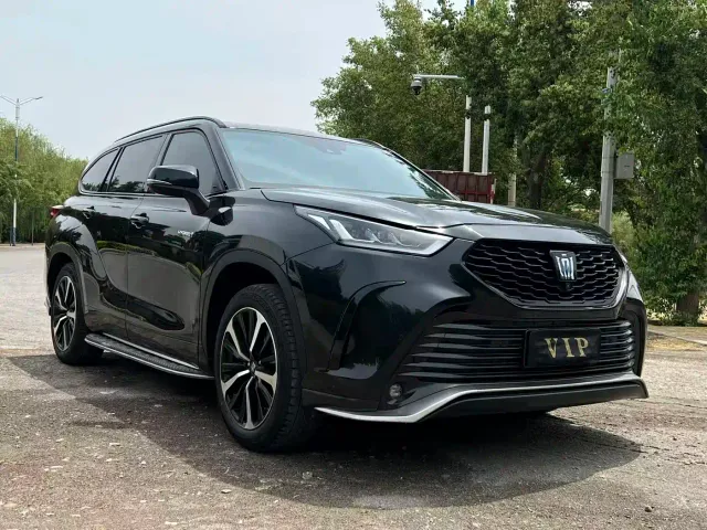 Toyota Crown Kluger — Фото автомобиля 2