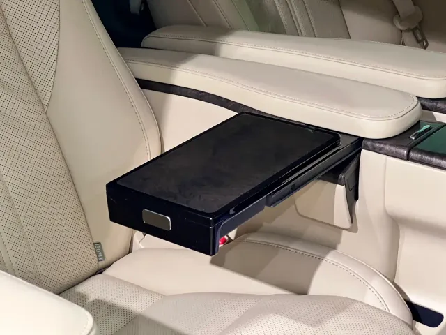 Toyota Alphard — Фото автомобиля 13