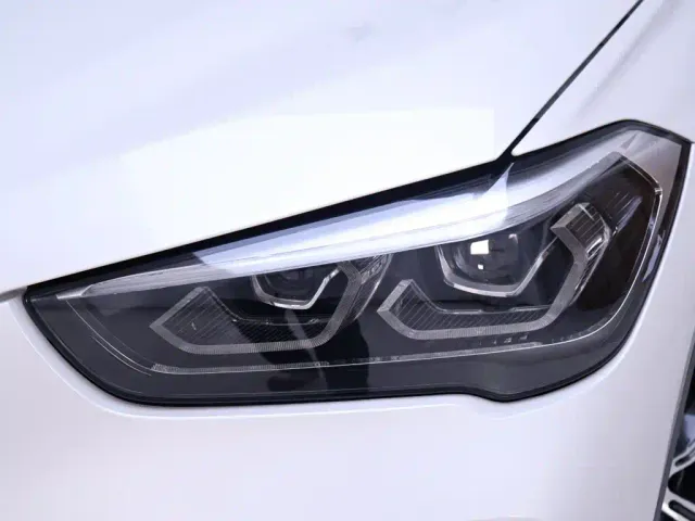 BMW X1 — Фото автомобиля 4