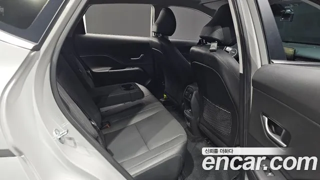 Hyundai Kona — Фото автомобиля 22
