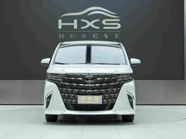 Toyota Alphard — Фото автомобиля 2