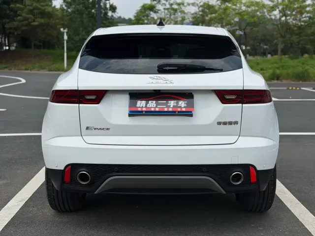 Jaguar E-PACE — Фото автомобиля 6